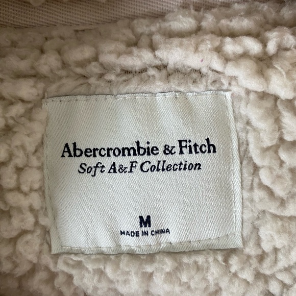 Half zip pull over - Picture 3 of 3